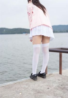 时间停止器侵犯公交车上的女性_720全集免费播放
